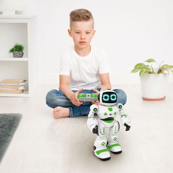 Yürüyebilen Kumandalı Sesli Robot Bionic