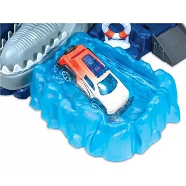 Renk Değiştiren Arabalı Köpekbalığı Saldırısı Oyun Seti