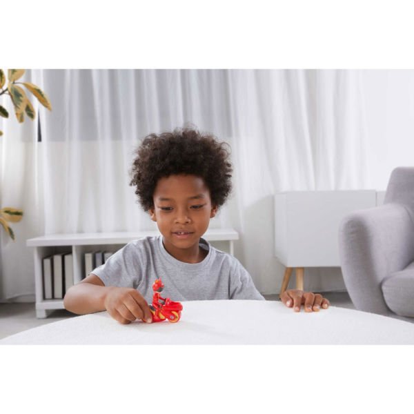 Matt'in Pet Mobile ve Pup-E Hareketli Aksiyon Figürü